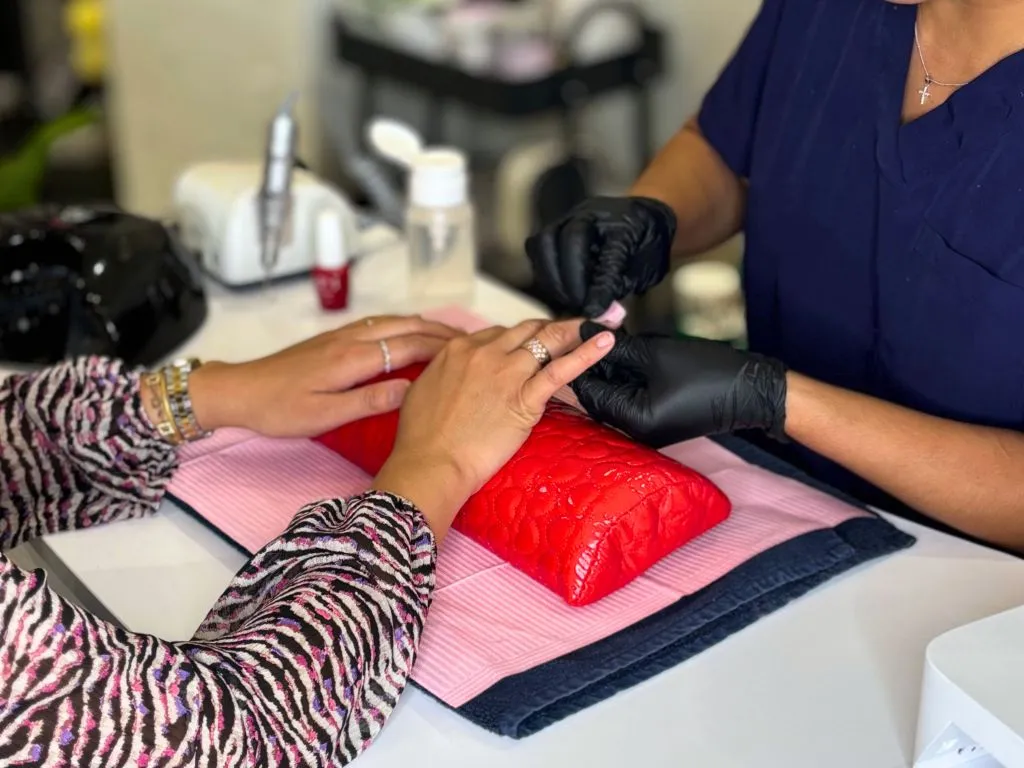 Nettoyage des ongles après dépose